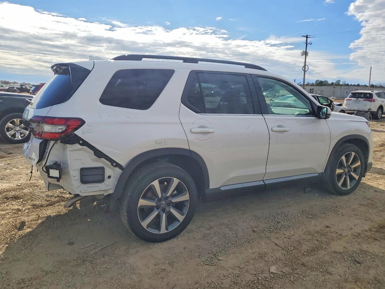 2025 HONDA PILOT ELITE photo 3