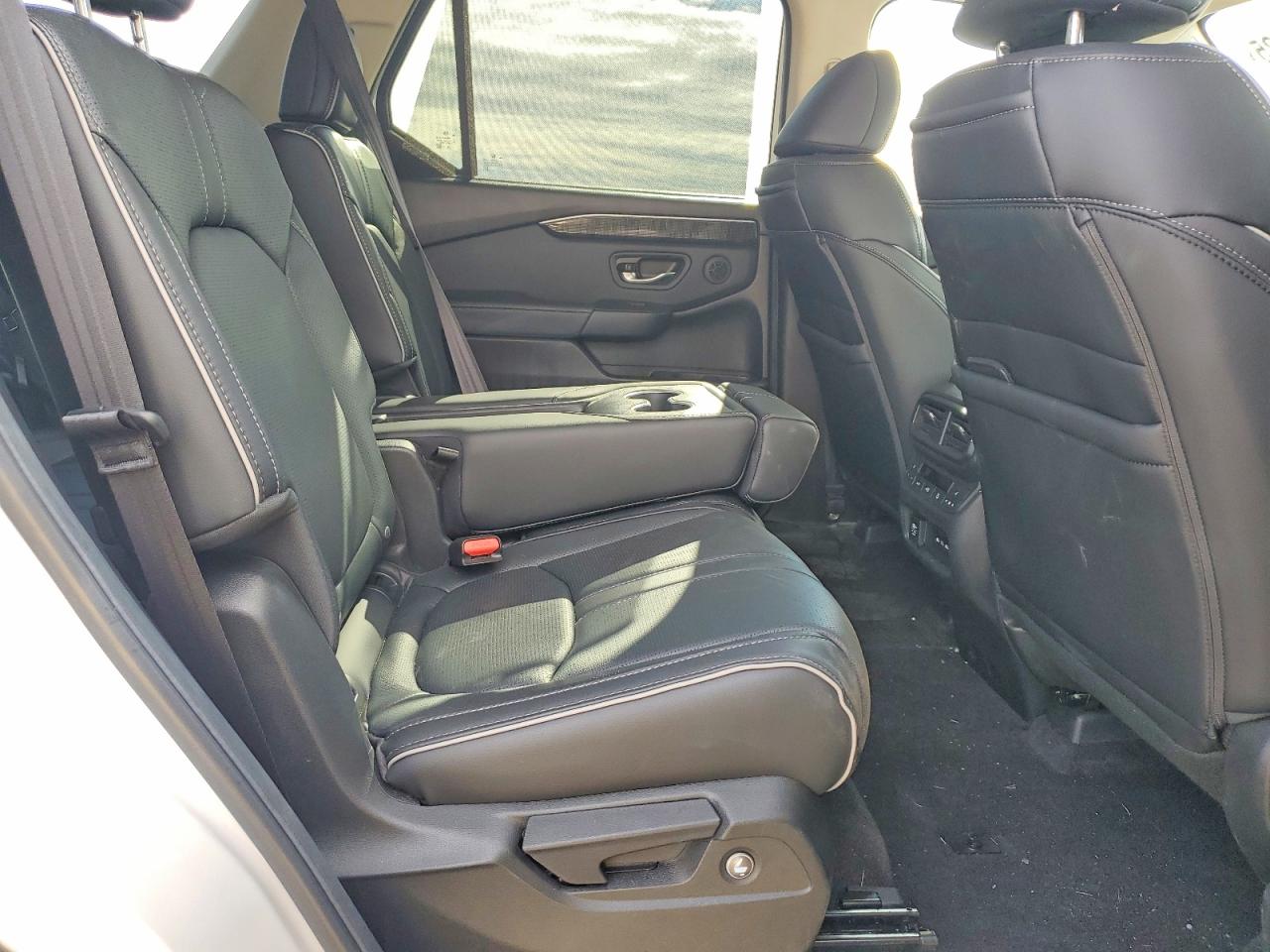 2025 HONDA PILOT ELITE photo 11