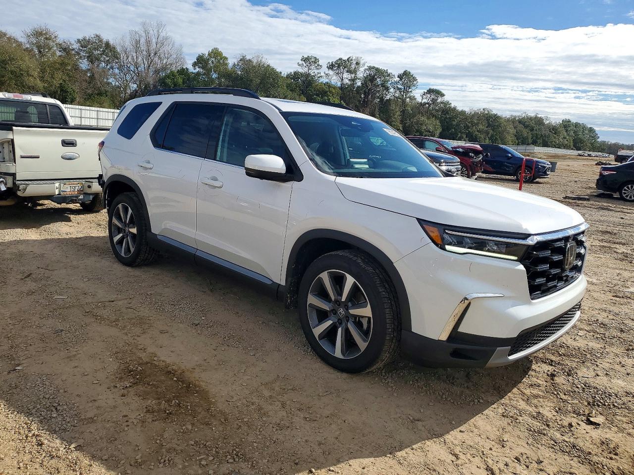 2025 HONDA PILOT ELITE photo 4