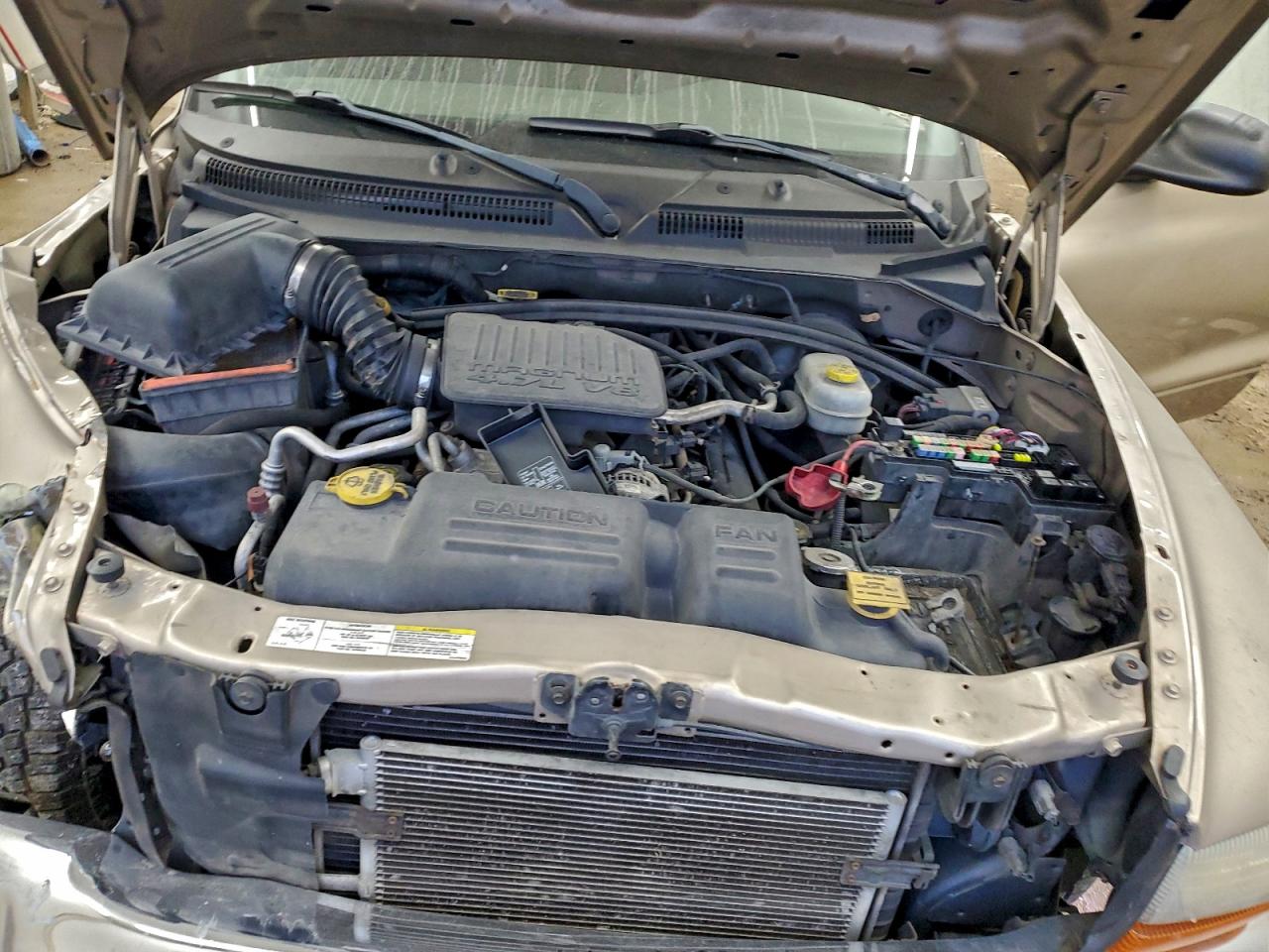 2004 DODGE DAKOTA QUAD SLT photo 11