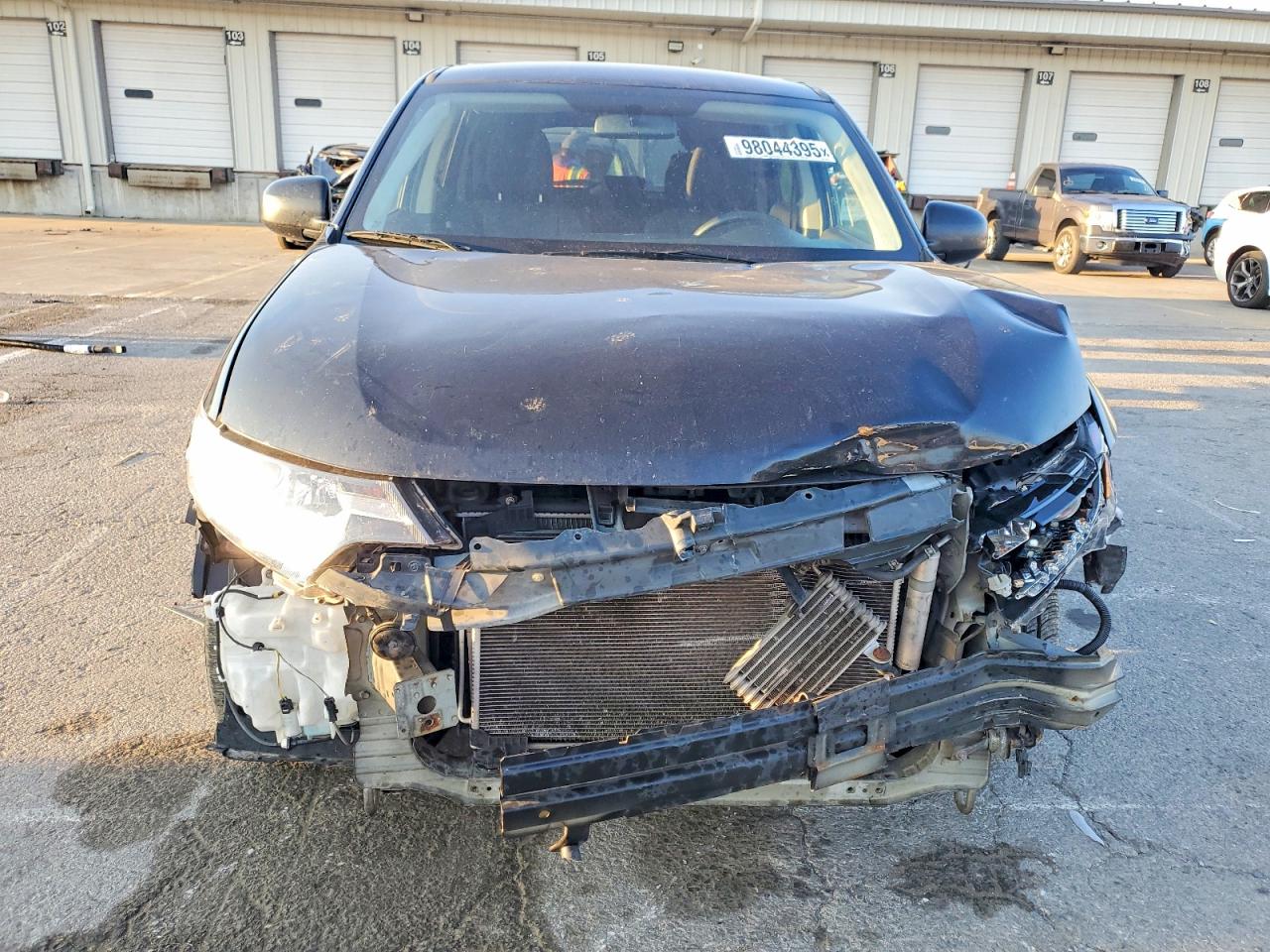 2019 MITSUBISHI OUTLANDER ES photo 5