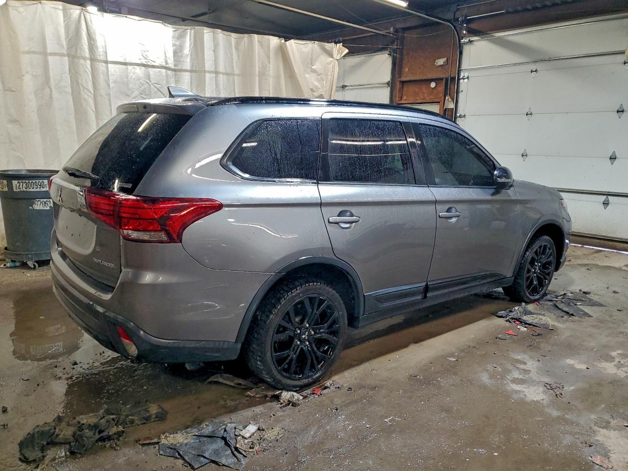 2018 MITSUBISHI OUTLANDER SE photo 3