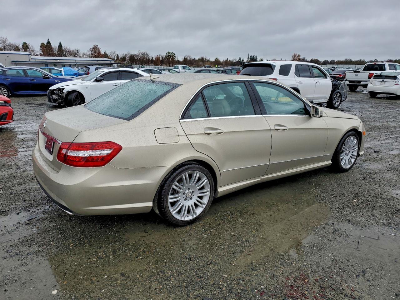 2010 MERCEDES-BENZ E 350 photo 3