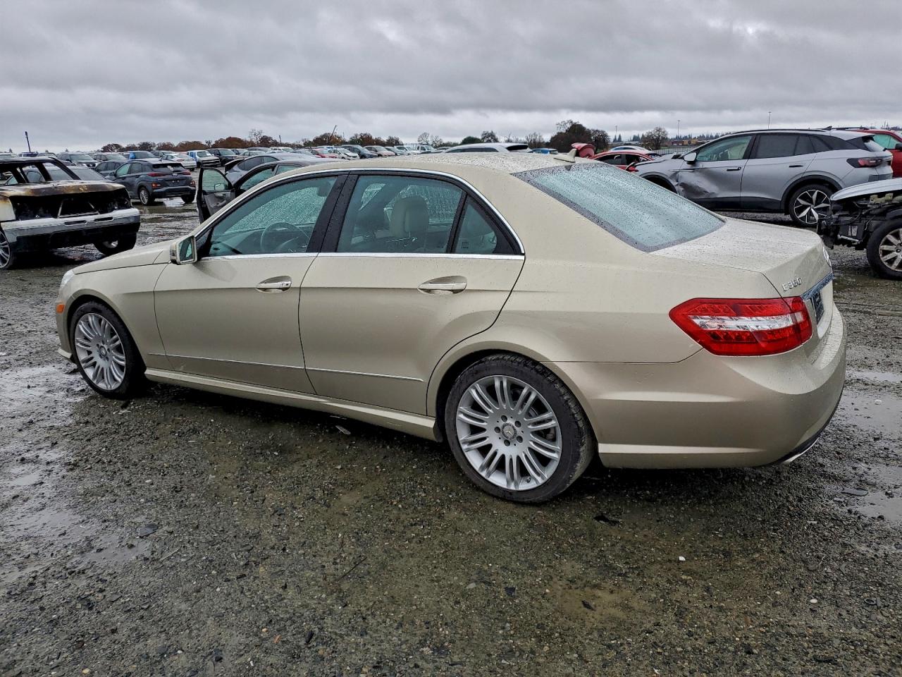2010 MERCEDES-BENZ E 350 photo 2