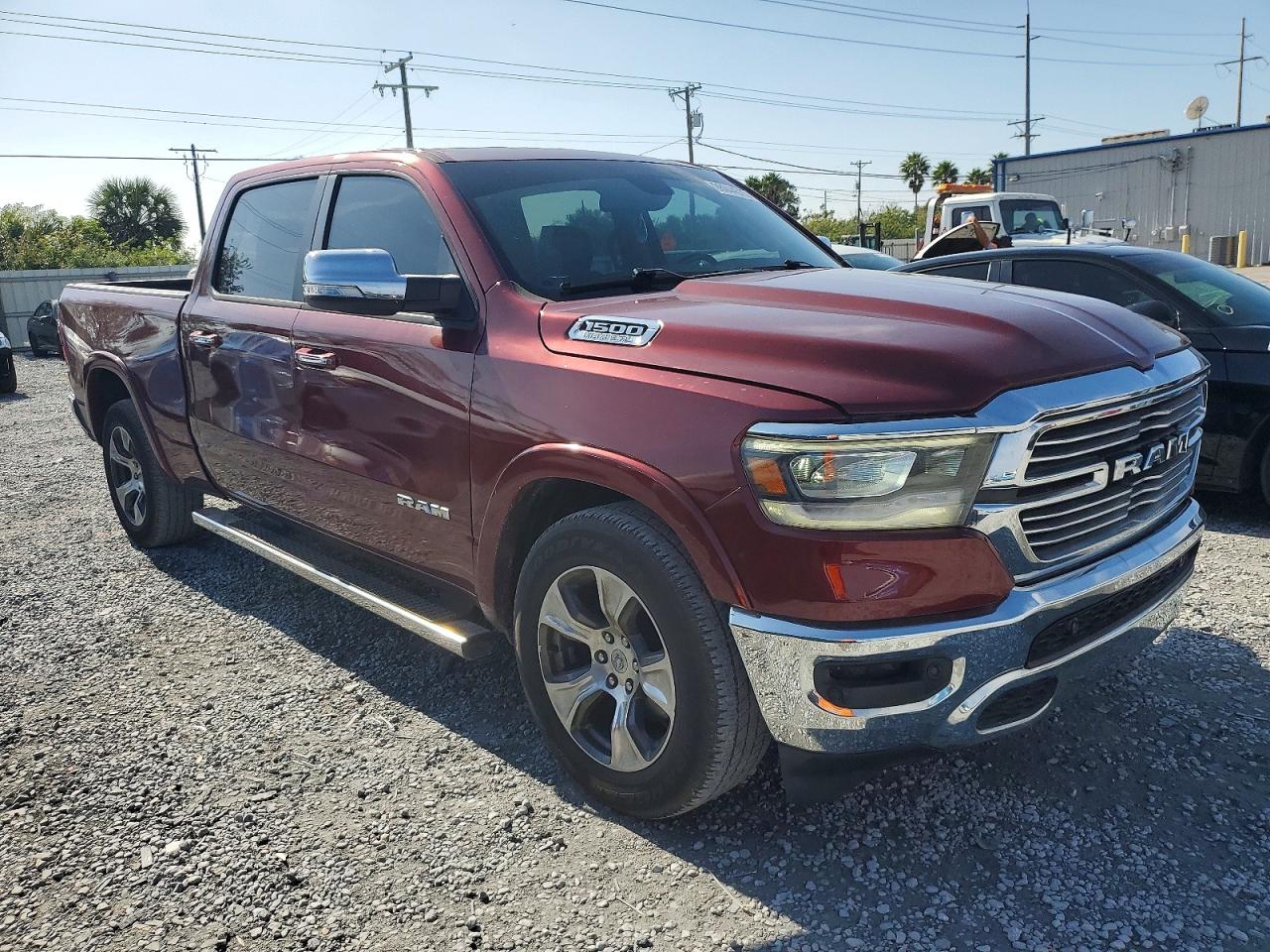 2019 RAM 1500 LARAMIE photo 4