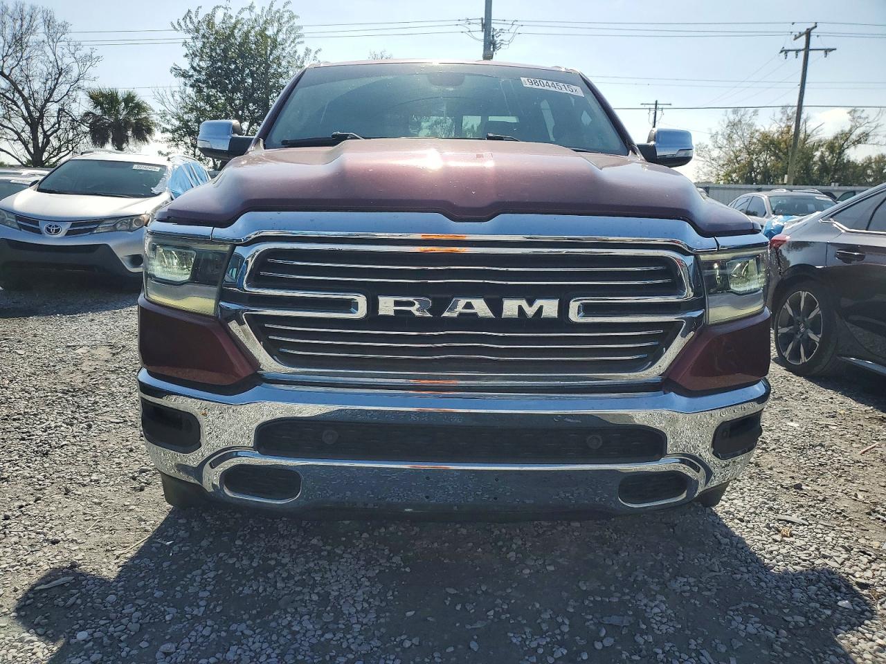 2019 RAM 1500 LARAMIE photo 5