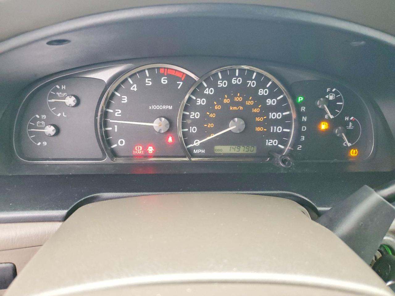 2005 TOYOTA SEQUOIA SR5 photo 9