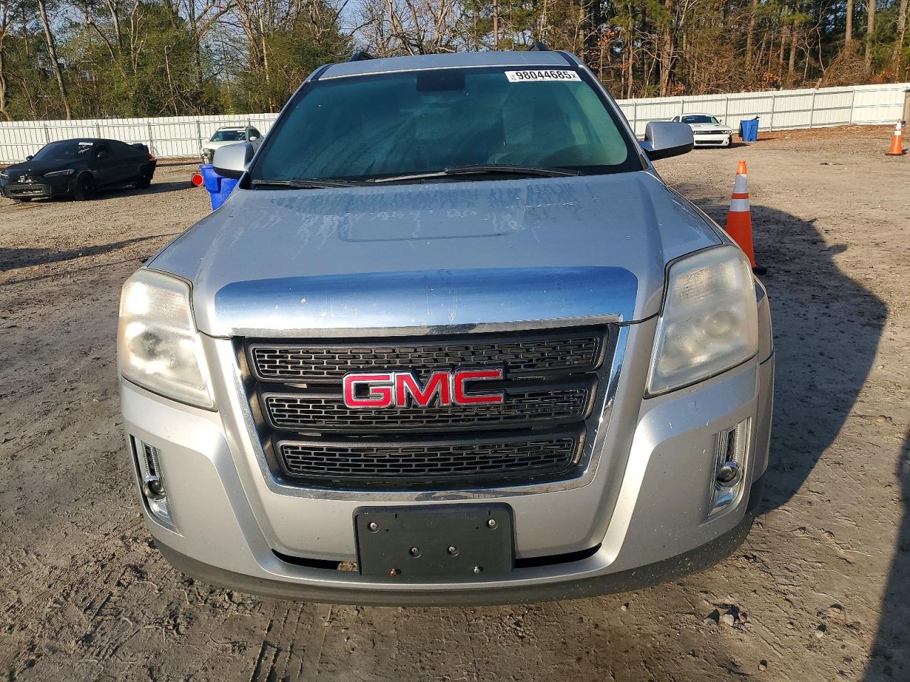 2015 GMC TERRAIN SLT photo 5