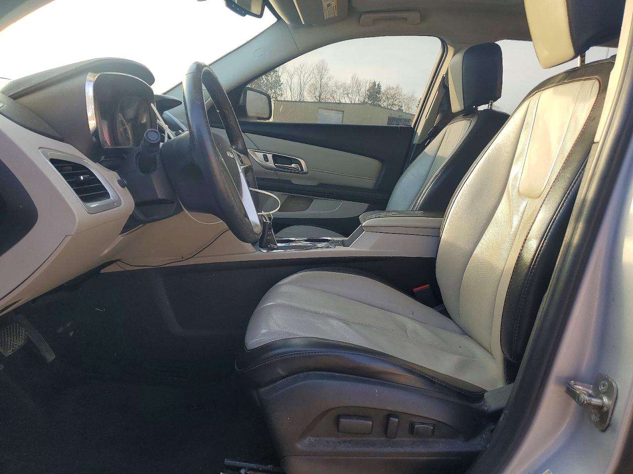 2015 GMC TERRAIN SLT photo 7