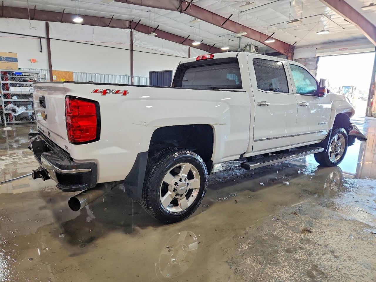 2016 CHEVROLET SILVERADO K2500 HEAVY DUTY LTZ photo 3