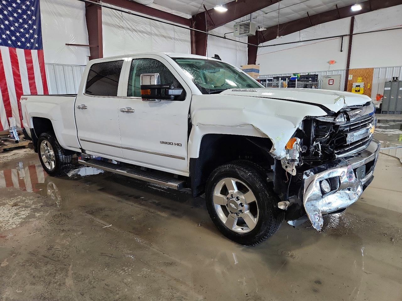 2016 CHEVROLET SILVERADO K2500 HEAVY DUTY LTZ photo 4