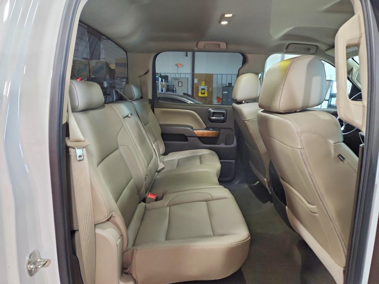 2016 CHEVROLET SILVERADO K2500 HEAVY DUTY LTZ photo 10