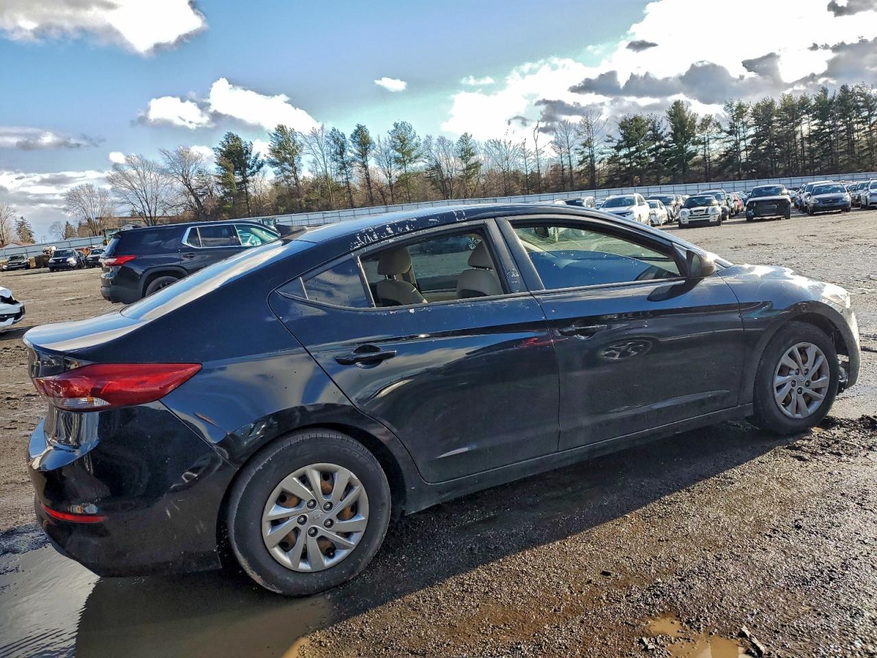 2017 HYUNDAI ELANTRA SE photo 3