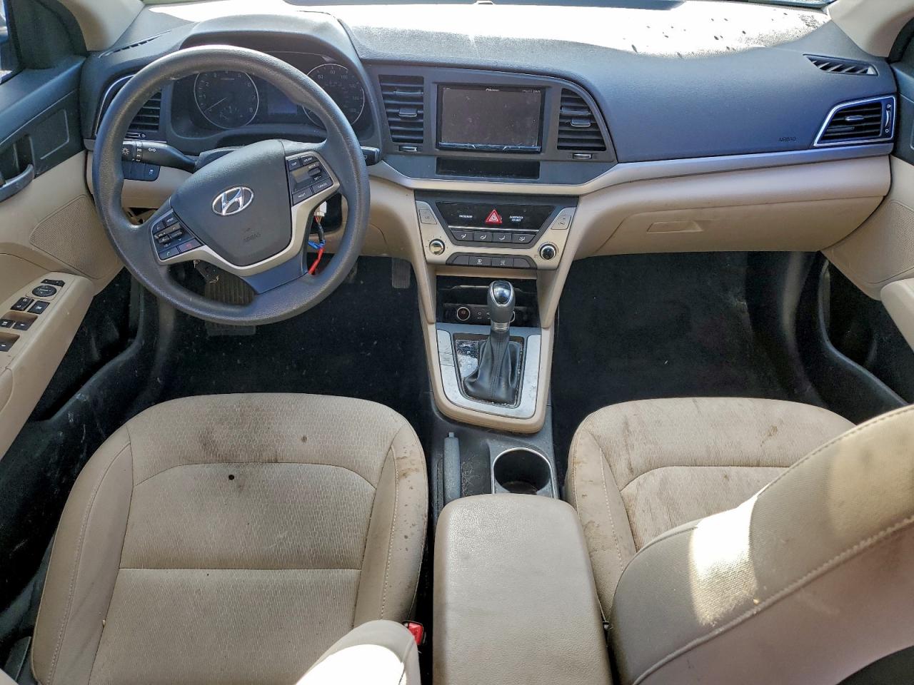2017 HYUNDAI ELANTRA SE photo 8