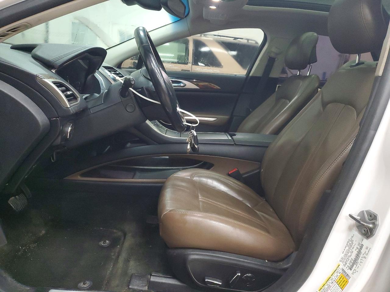 2016 LINCOLN MKZ photo 7