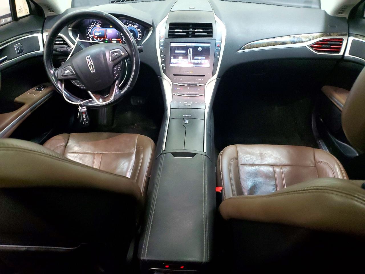 2016 LINCOLN MKZ photo 8
