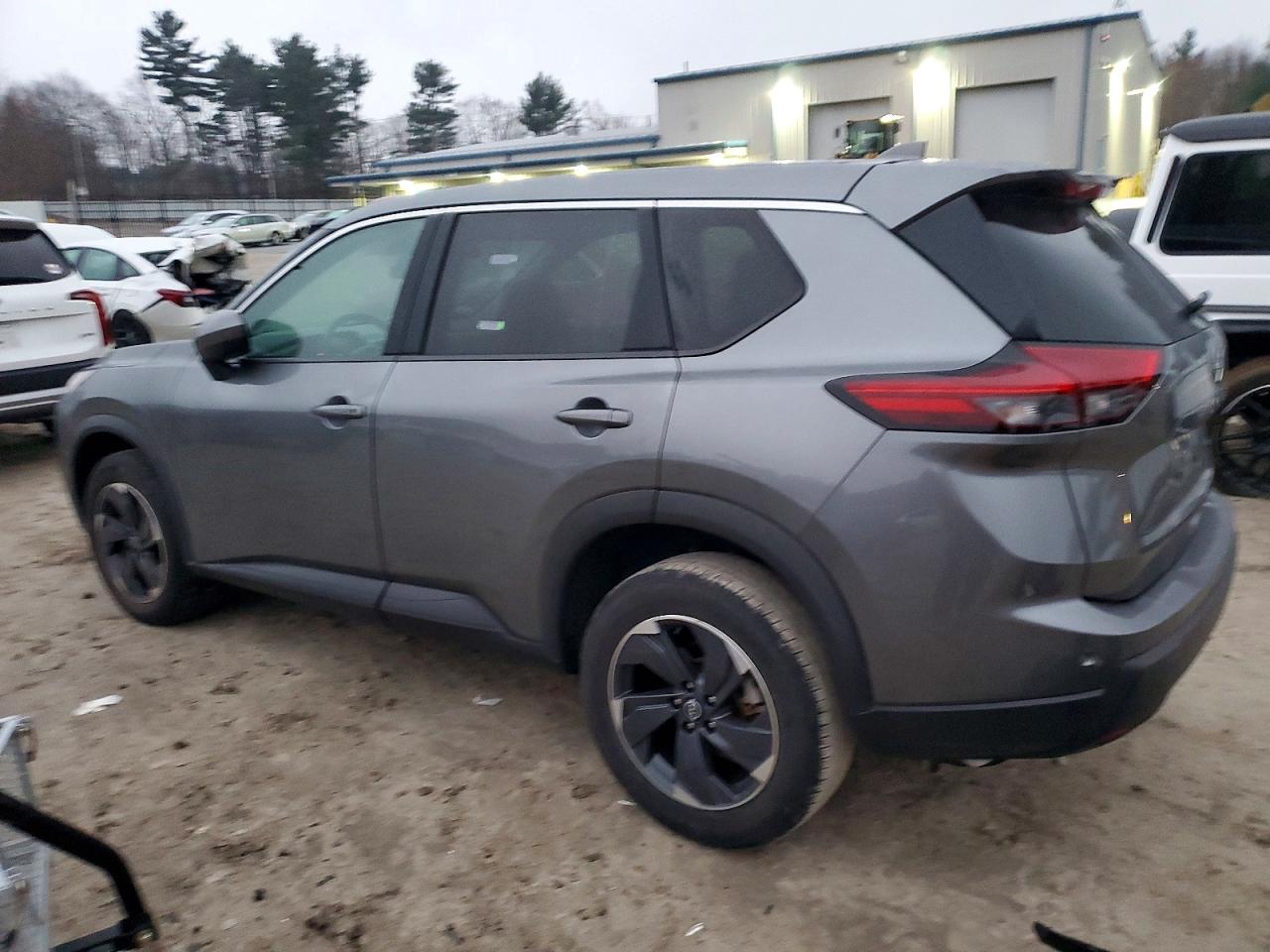 2024 NISSAN ROGUE SV photo 2