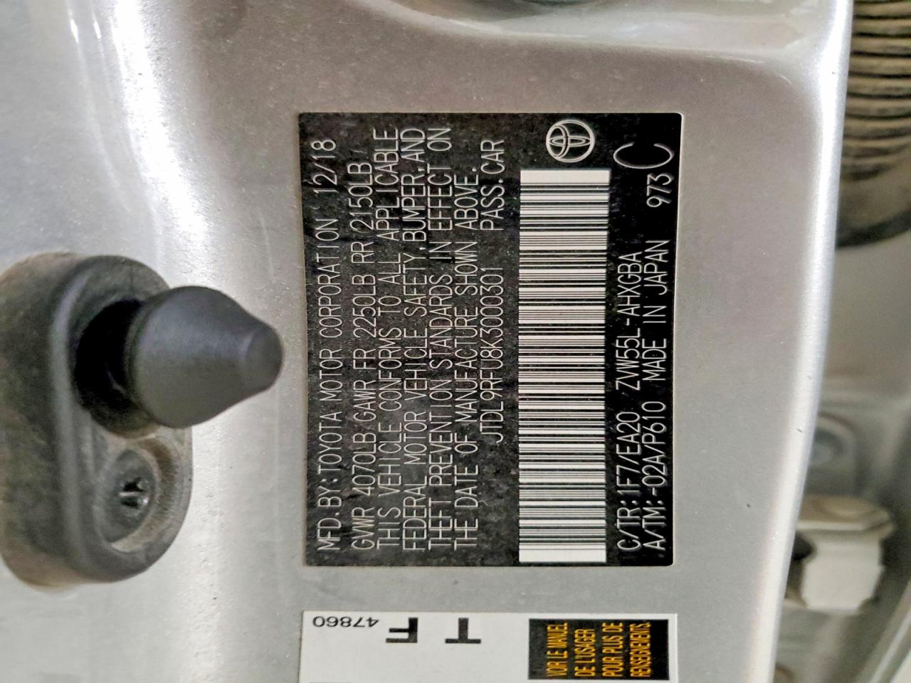2019 TOYOTA PRIUS photo 13