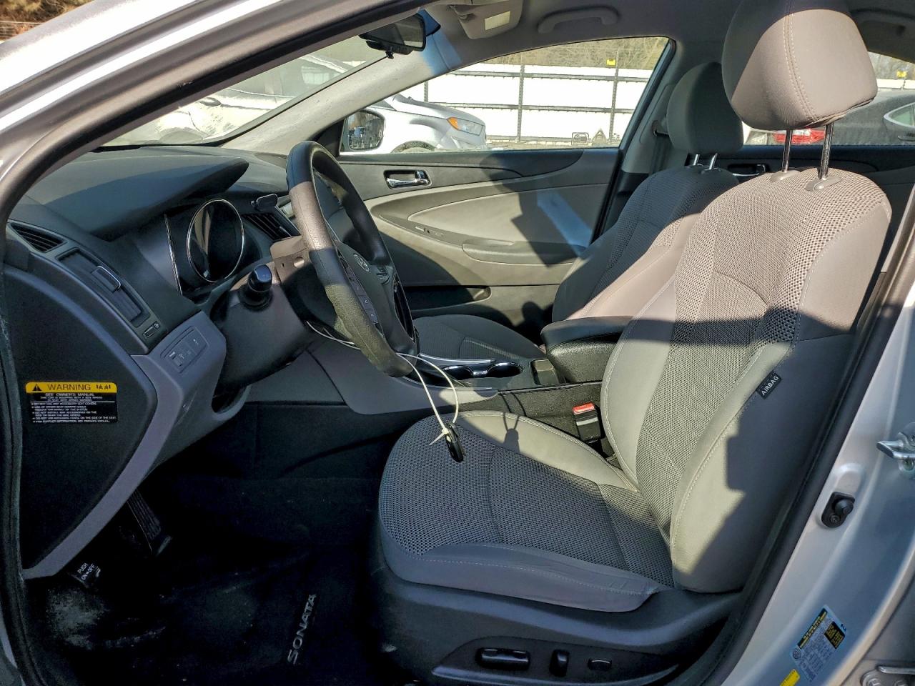 2012 HYUNDAI SONATA GLS photo 7