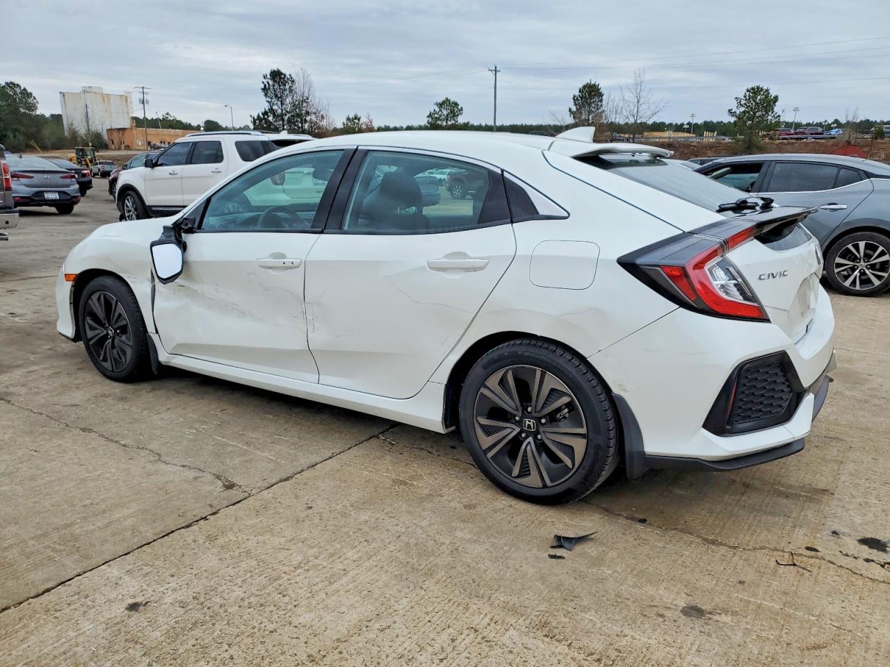 2017 HONDA CIVIC EX photo 2