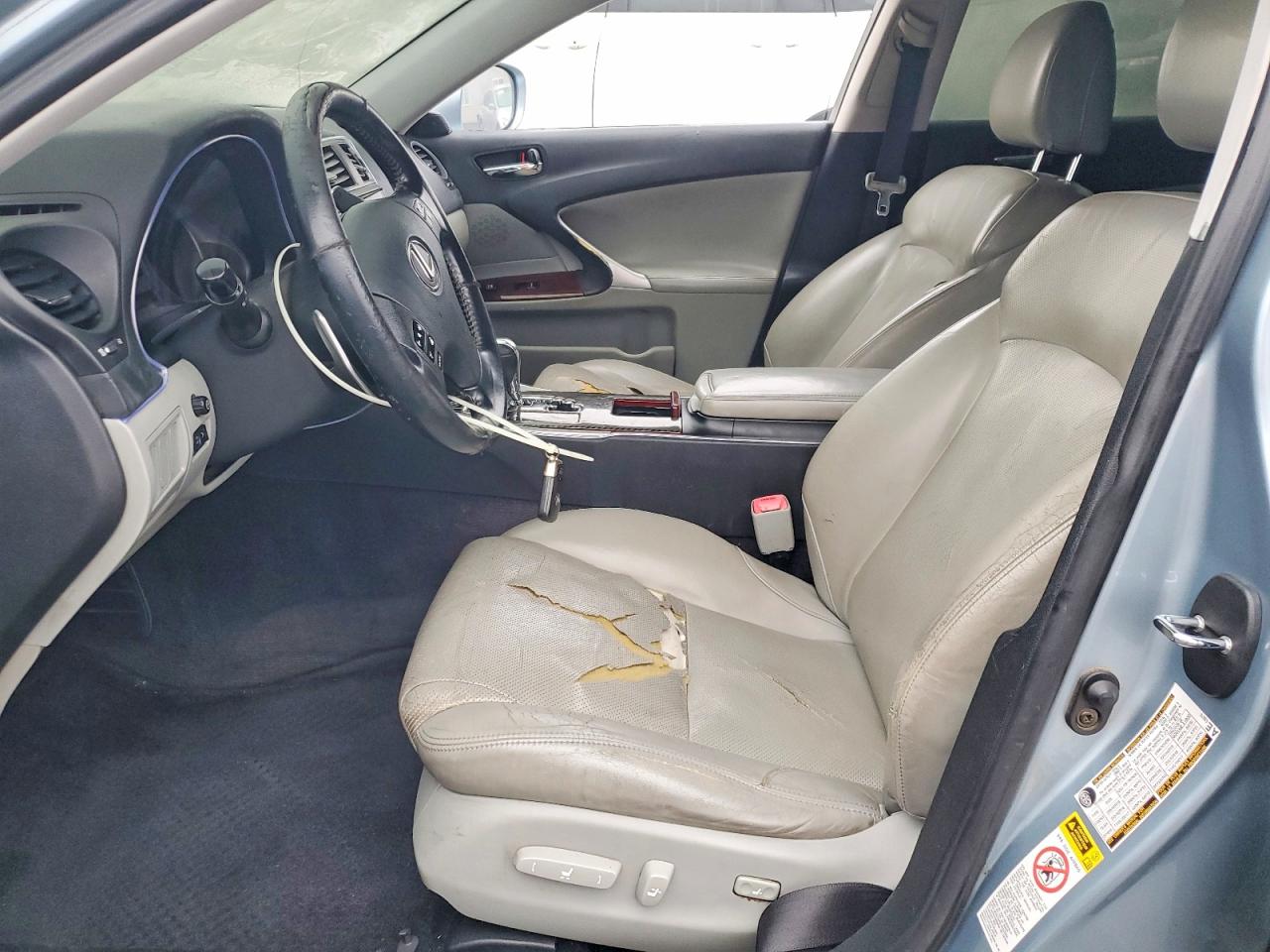 2006 LEXUS IS 250 photo 7