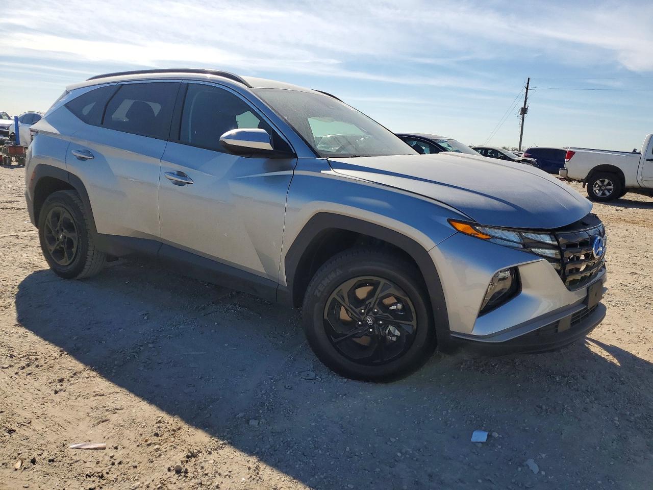2024 HYUNDAI TUCSON SEL photo 4