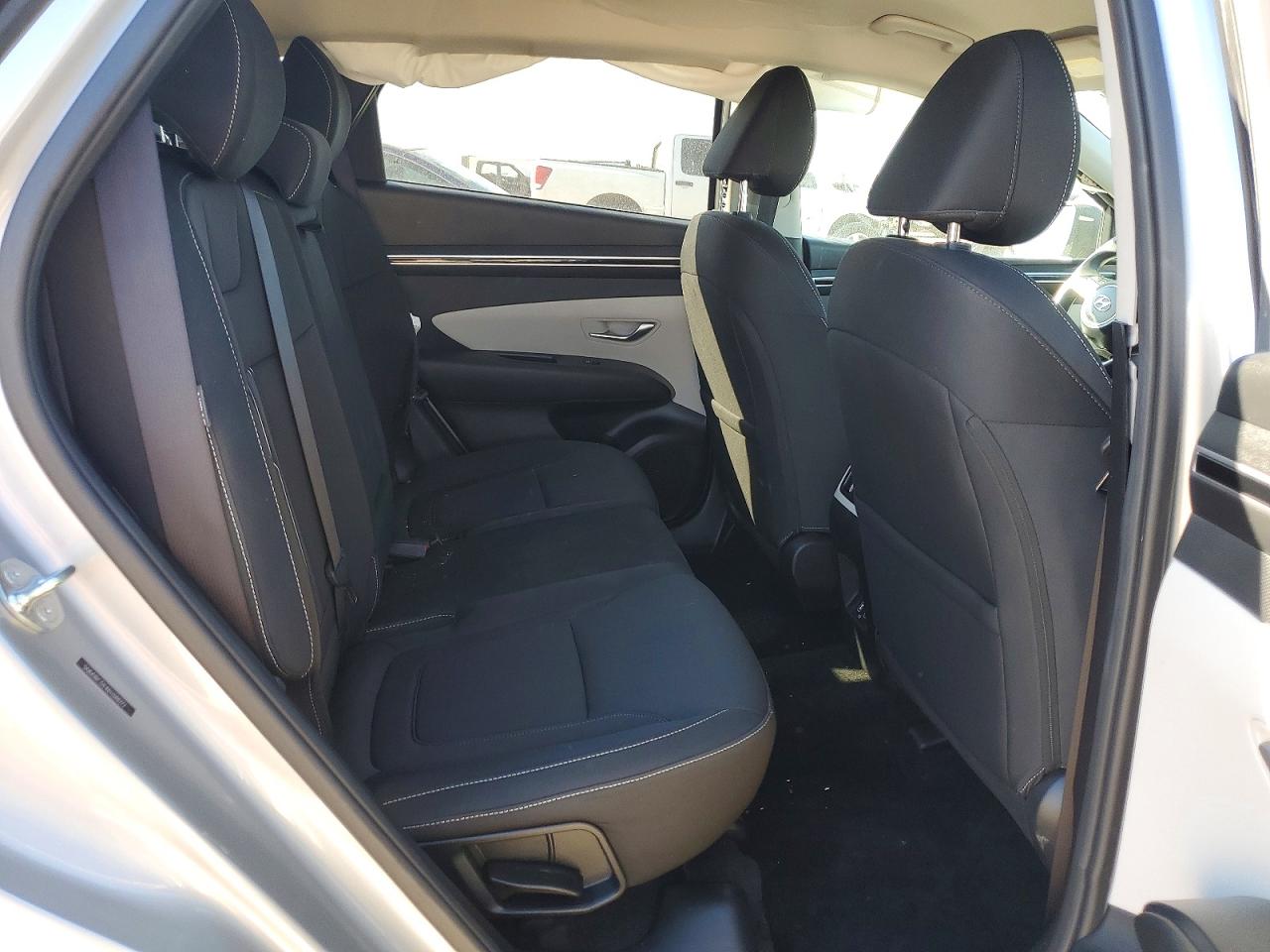 2024 HYUNDAI TUCSON SEL photo 10