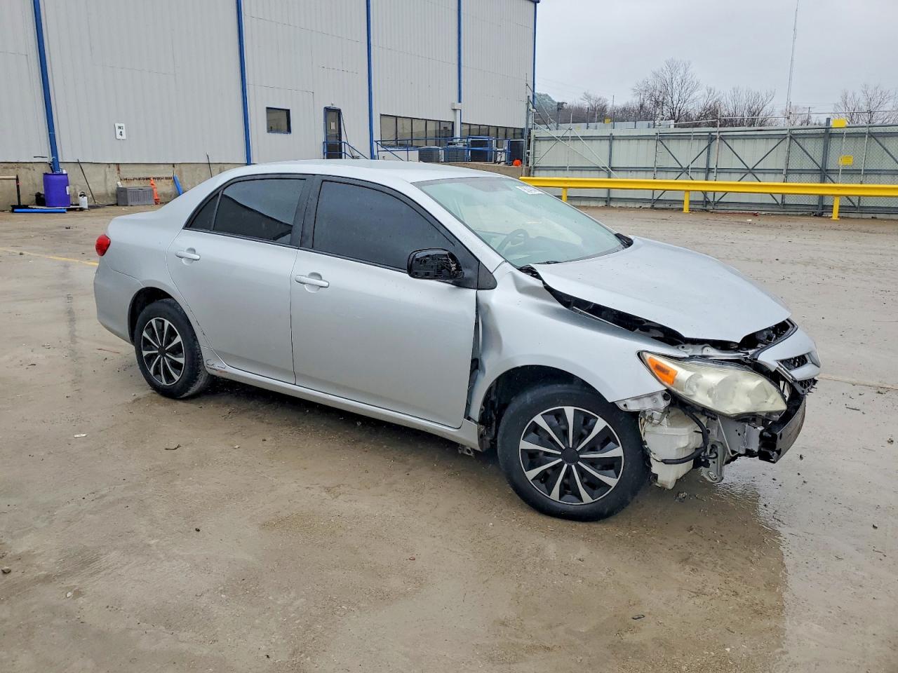 2011 TOYOTA COROLLA BASE photo 4