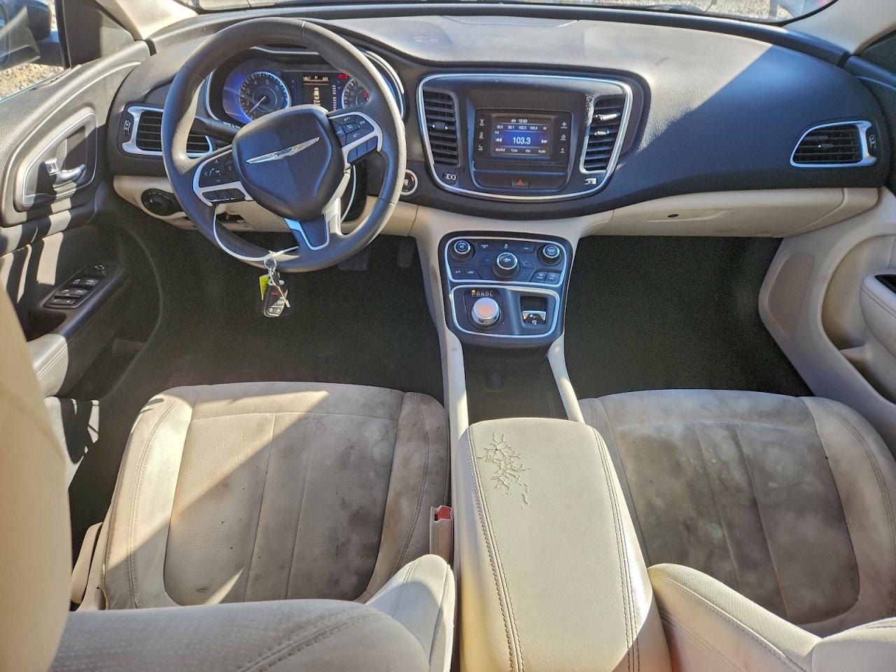 2015 CHRYSLER 200 LIMITED photo 8