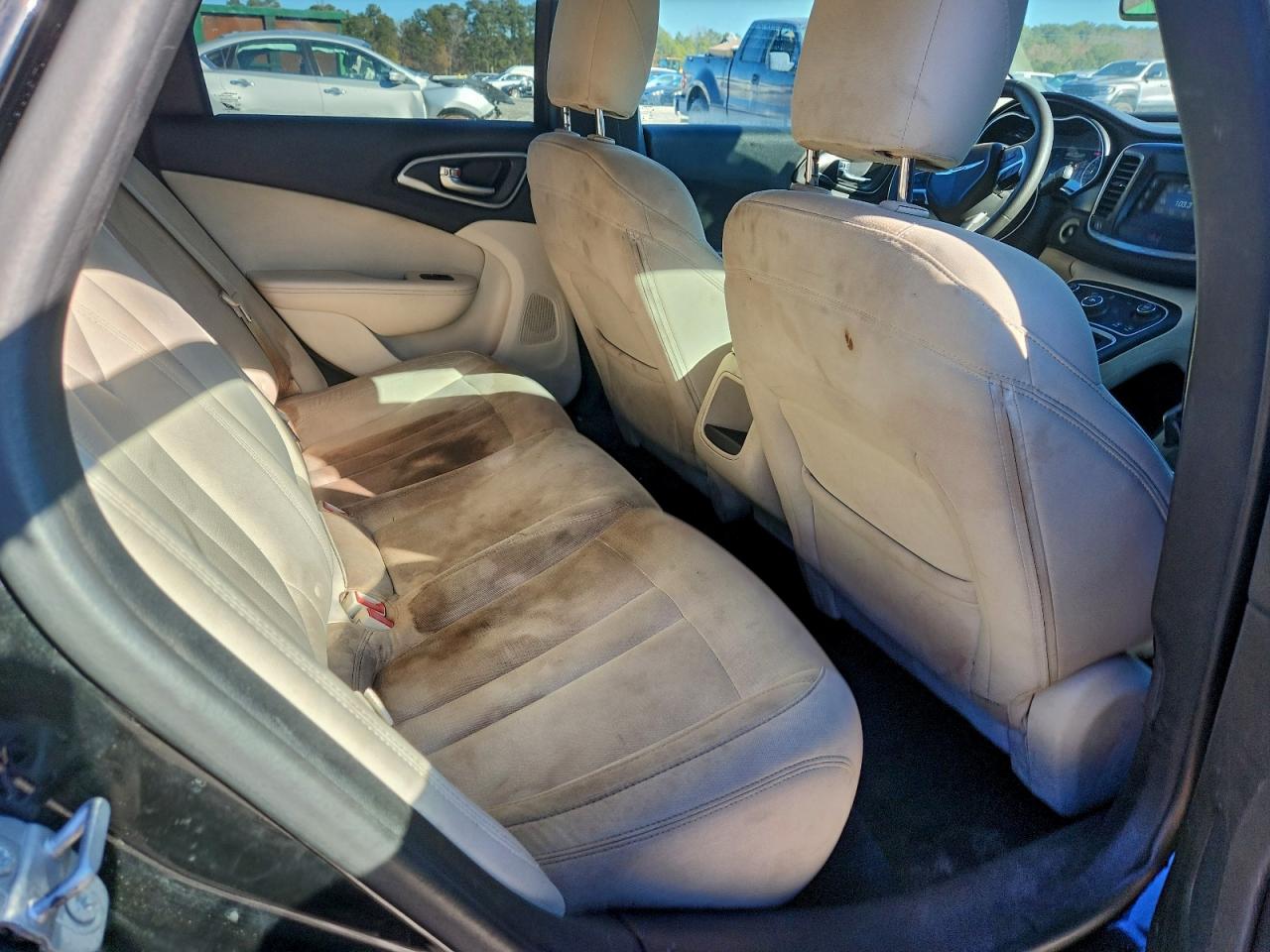 2015 CHRYSLER 200 LIMITED photo 10