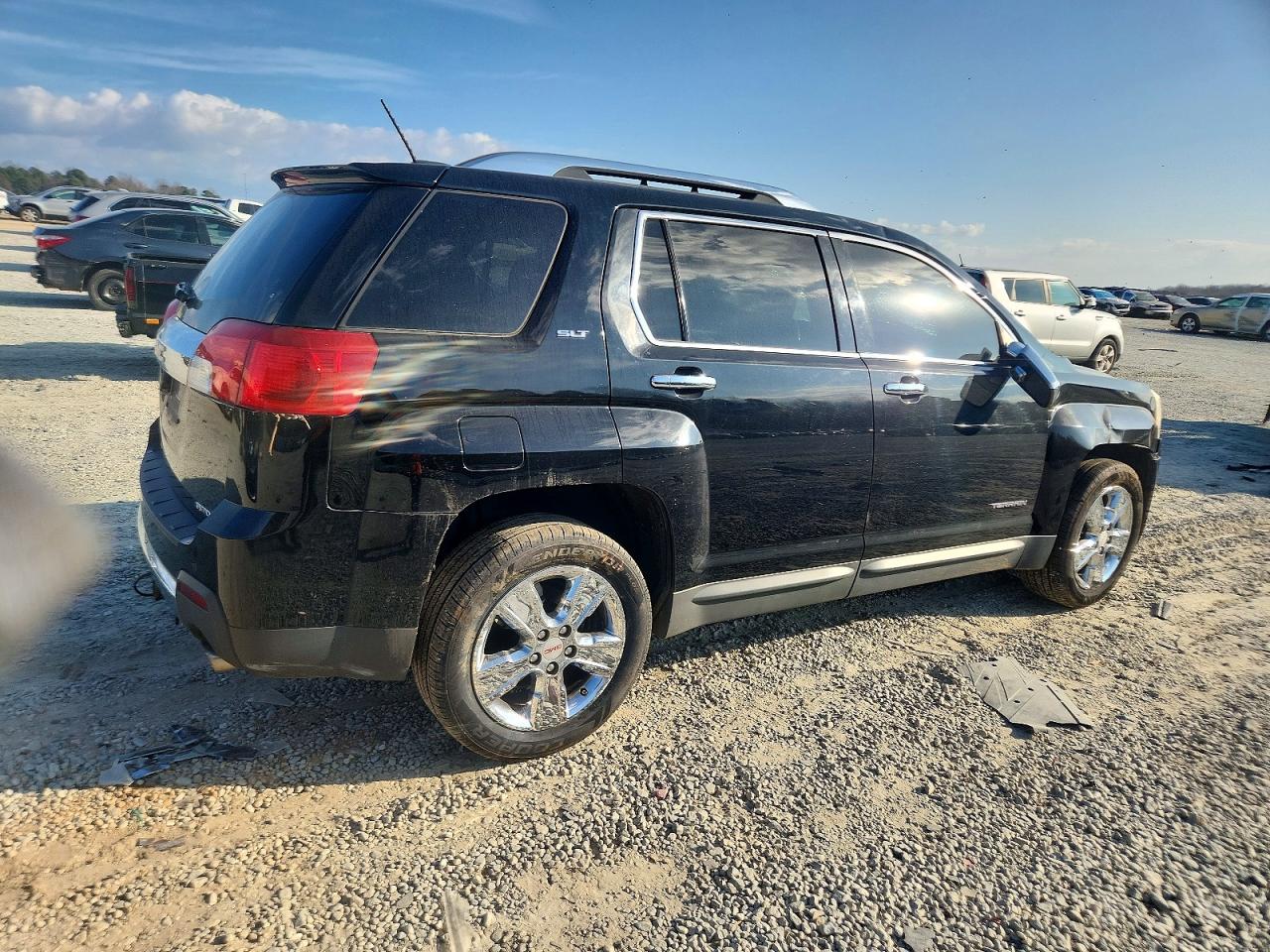 2015 GMC TERRAIN SLT photo 3