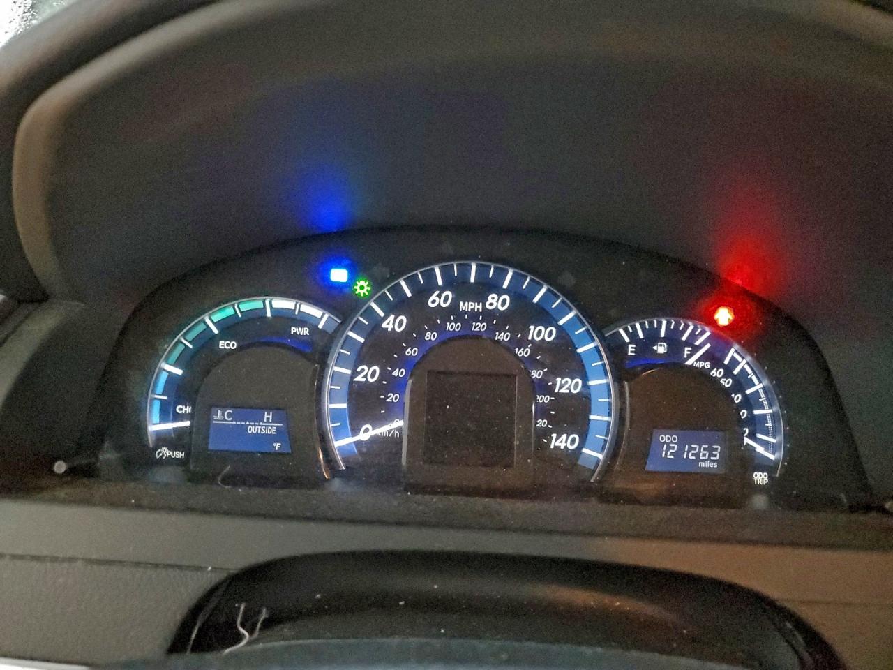 2012 TOYOTA CAMRY HYBRID photo 9