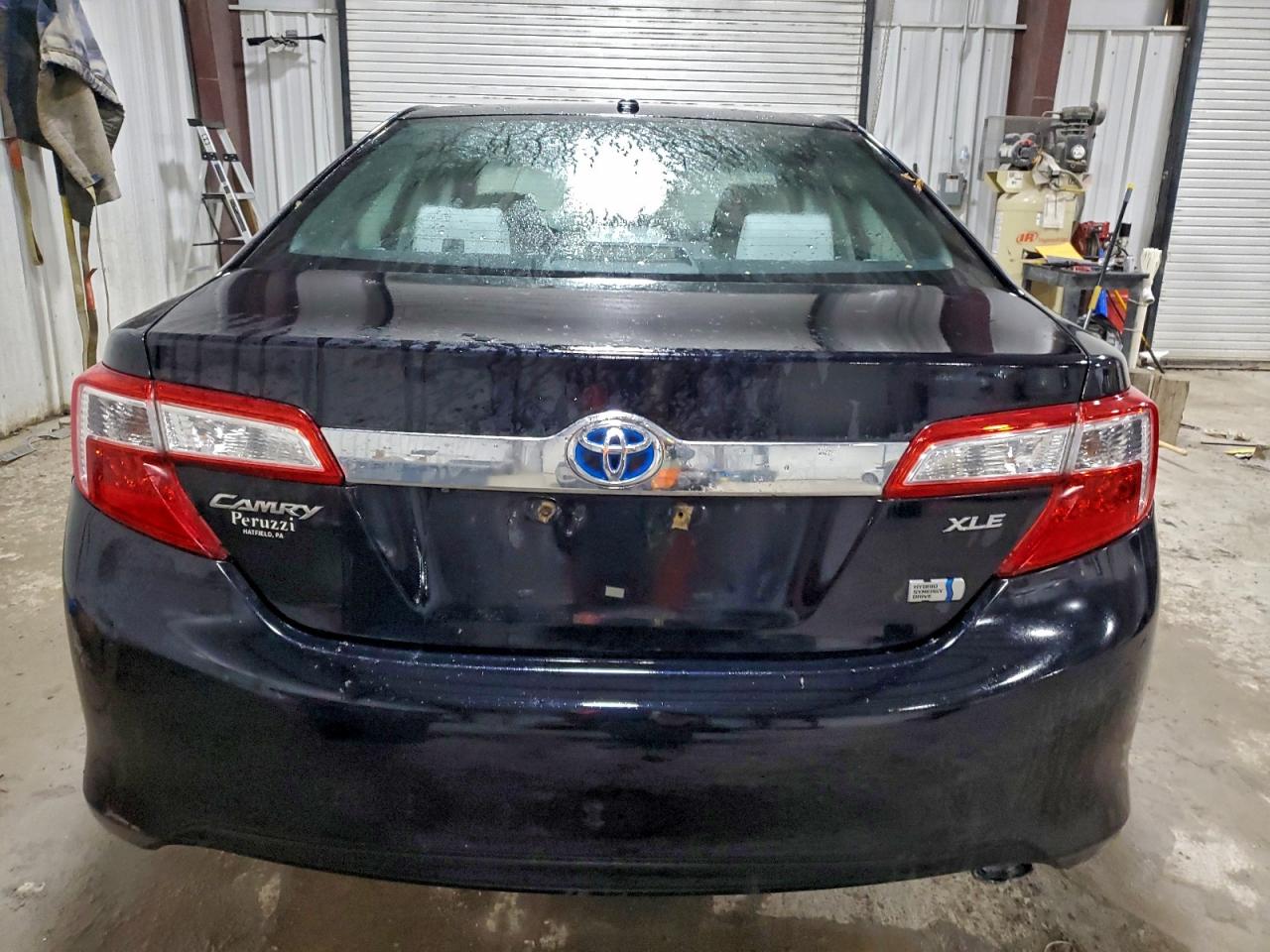 2012 TOYOTA CAMRY HYBRID photo 6