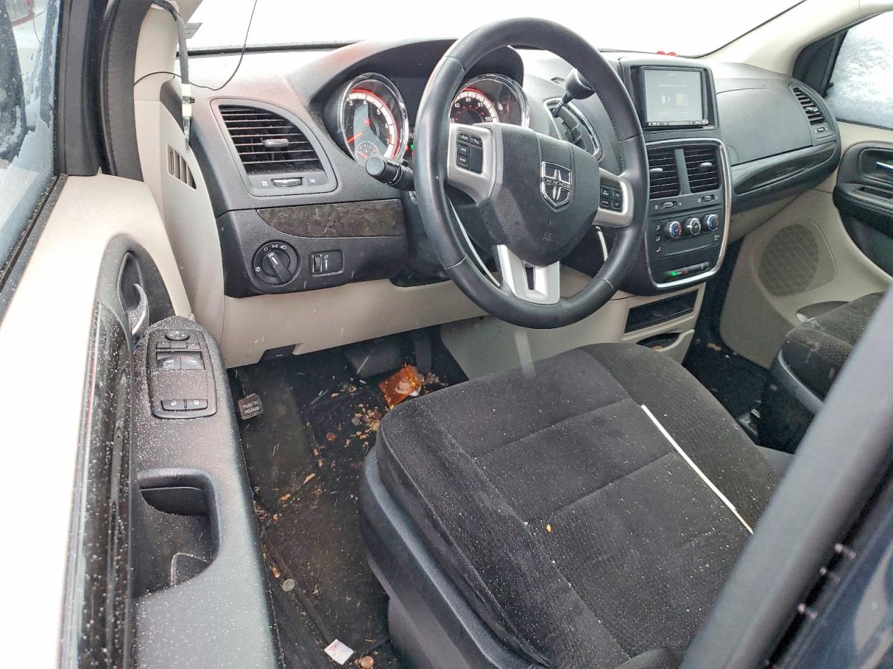 2013 DODGE GRAND CARAVAN SE photo 8