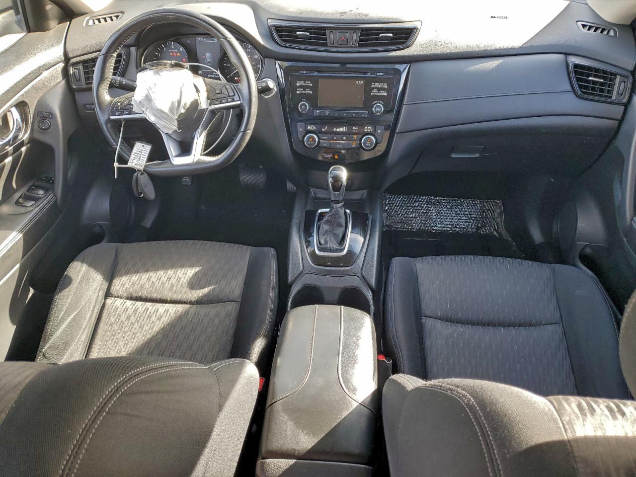 2017 NISSAN ROGUE S photo 8