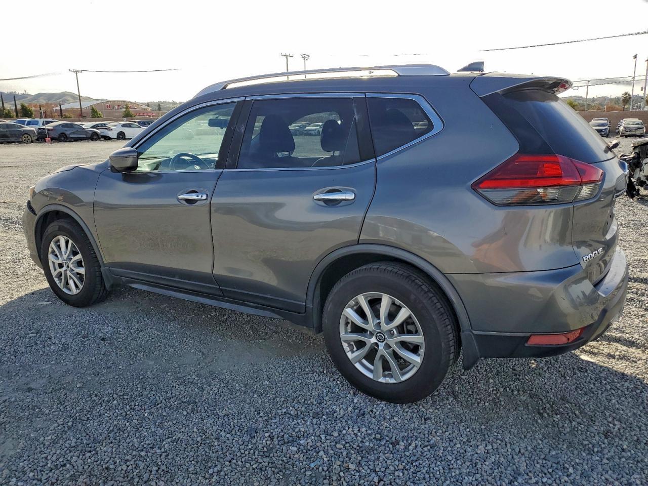 2017 NISSAN ROGUE S photo 2