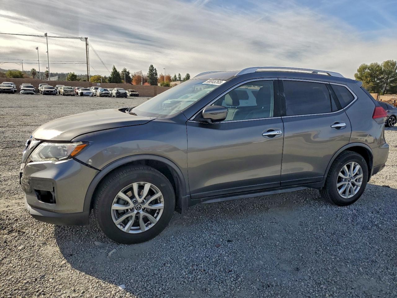 2017 NISSAN ROGUE
