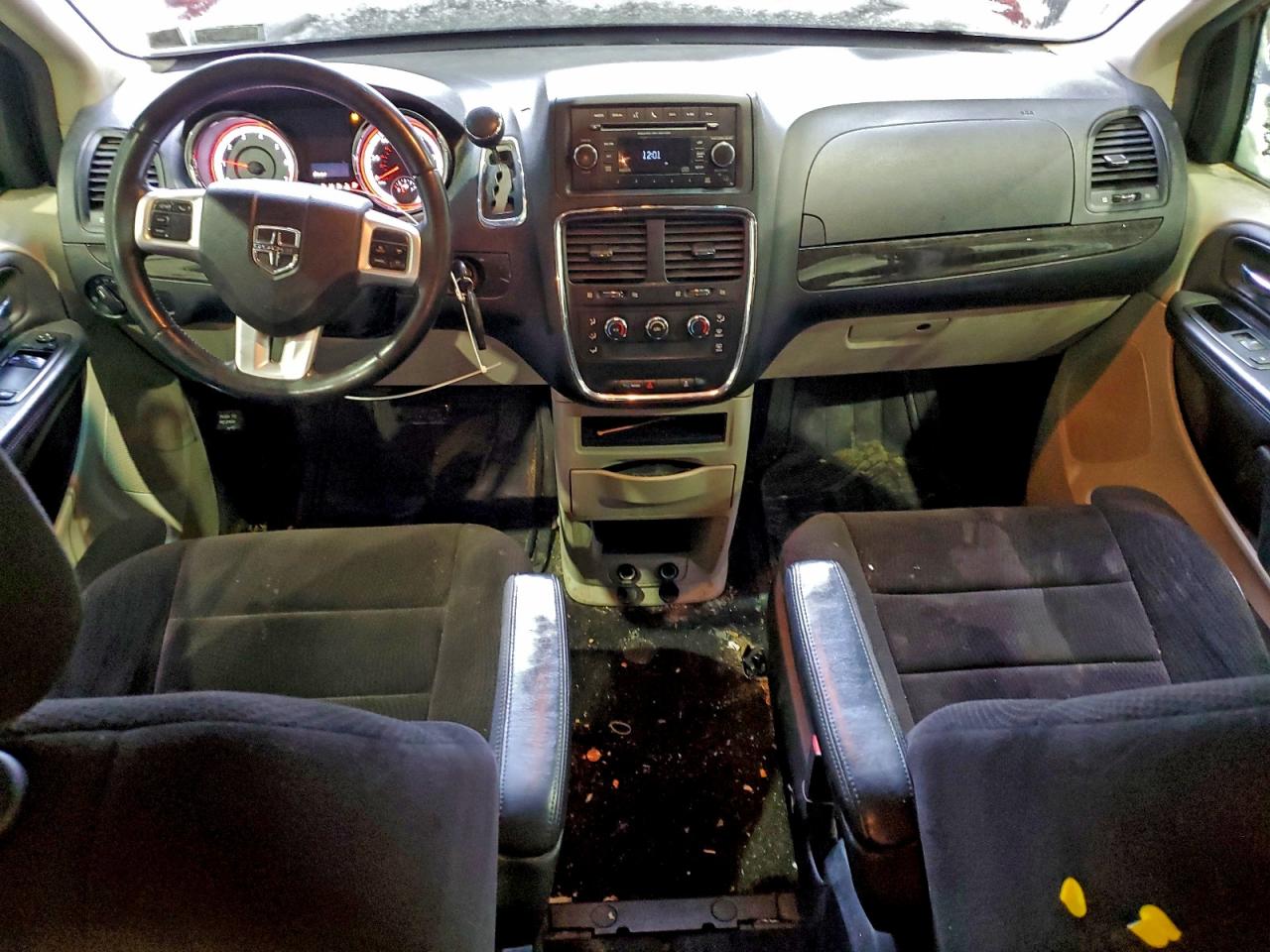 2013 DODGE GRAND CARAVAN SE photo 8