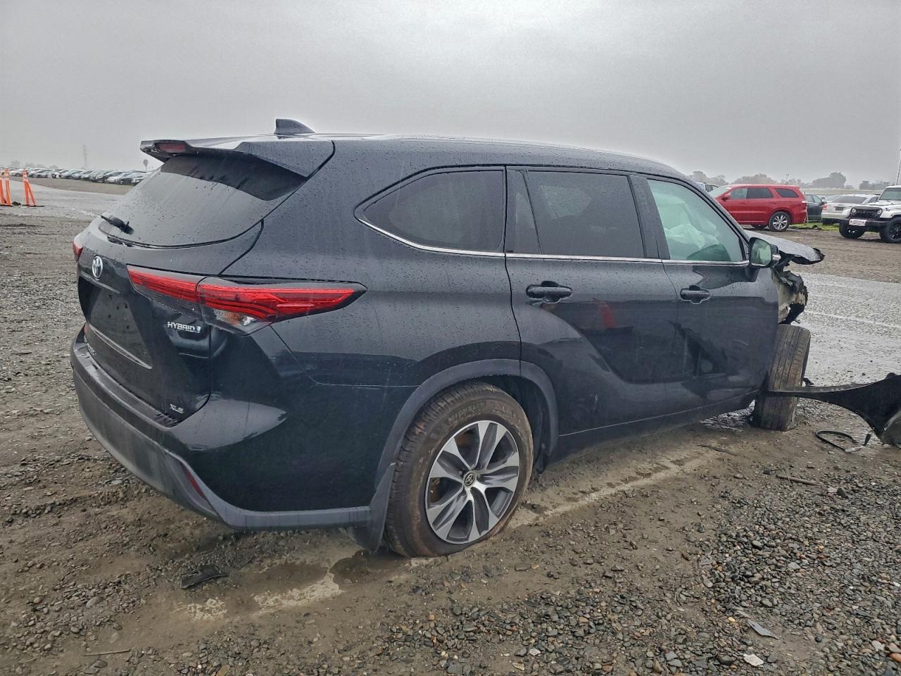 2022 TOYOTA HIGHLANDER HYBRID XLE photo 3