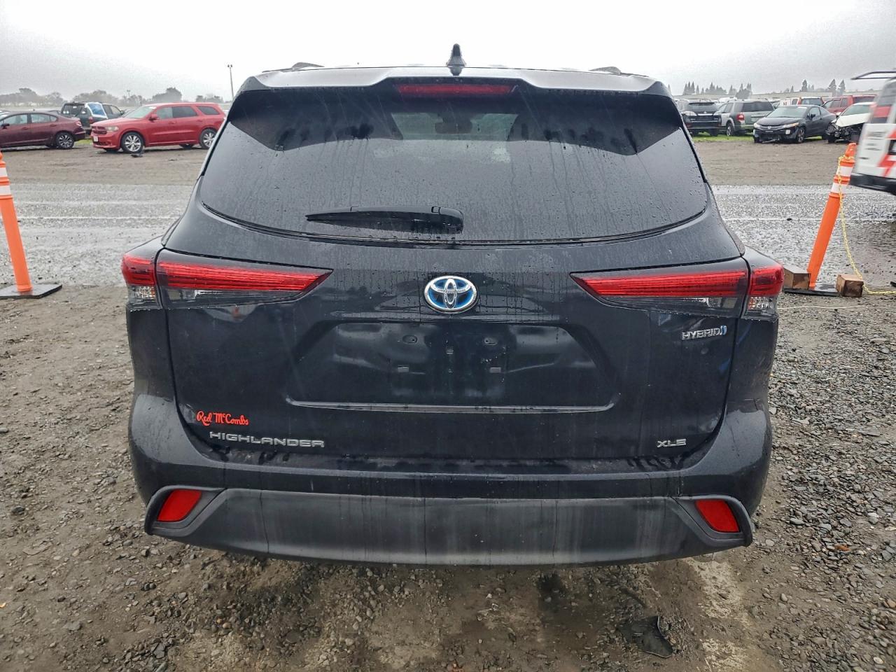 2022 TOYOTA HIGHLANDER HYBRID XLE photo 6