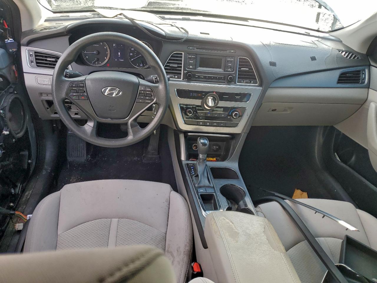 2015 HYUNDAI SONATA SE photo 15