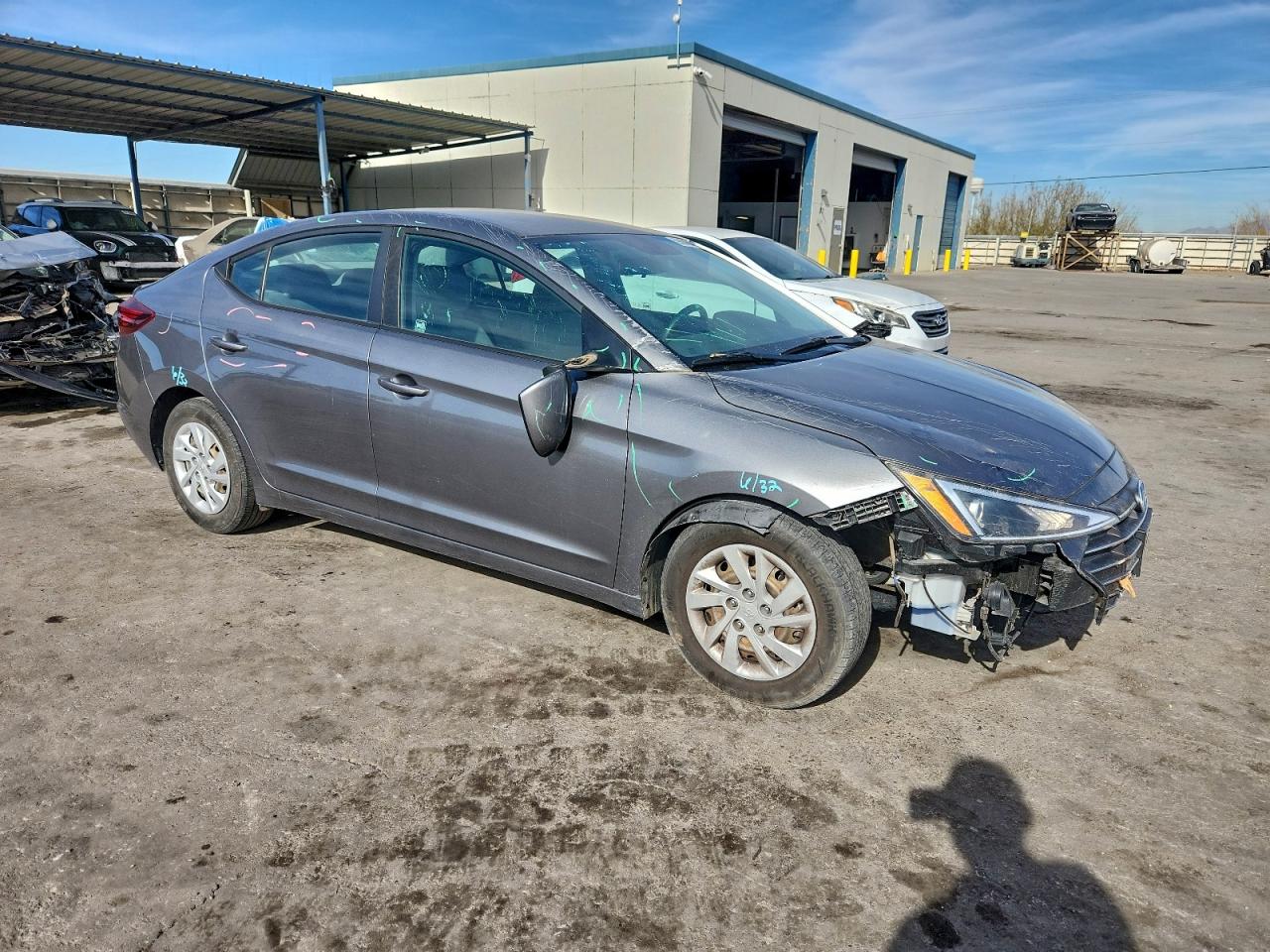 2019 HYUNDAI ELANTRA SE photo 4
