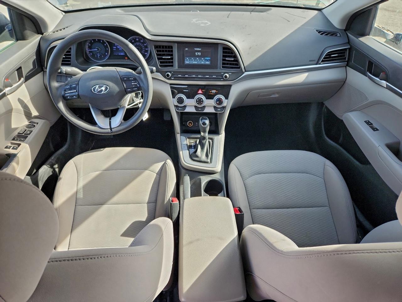 2019 HYUNDAI ELANTRA SE photo 8