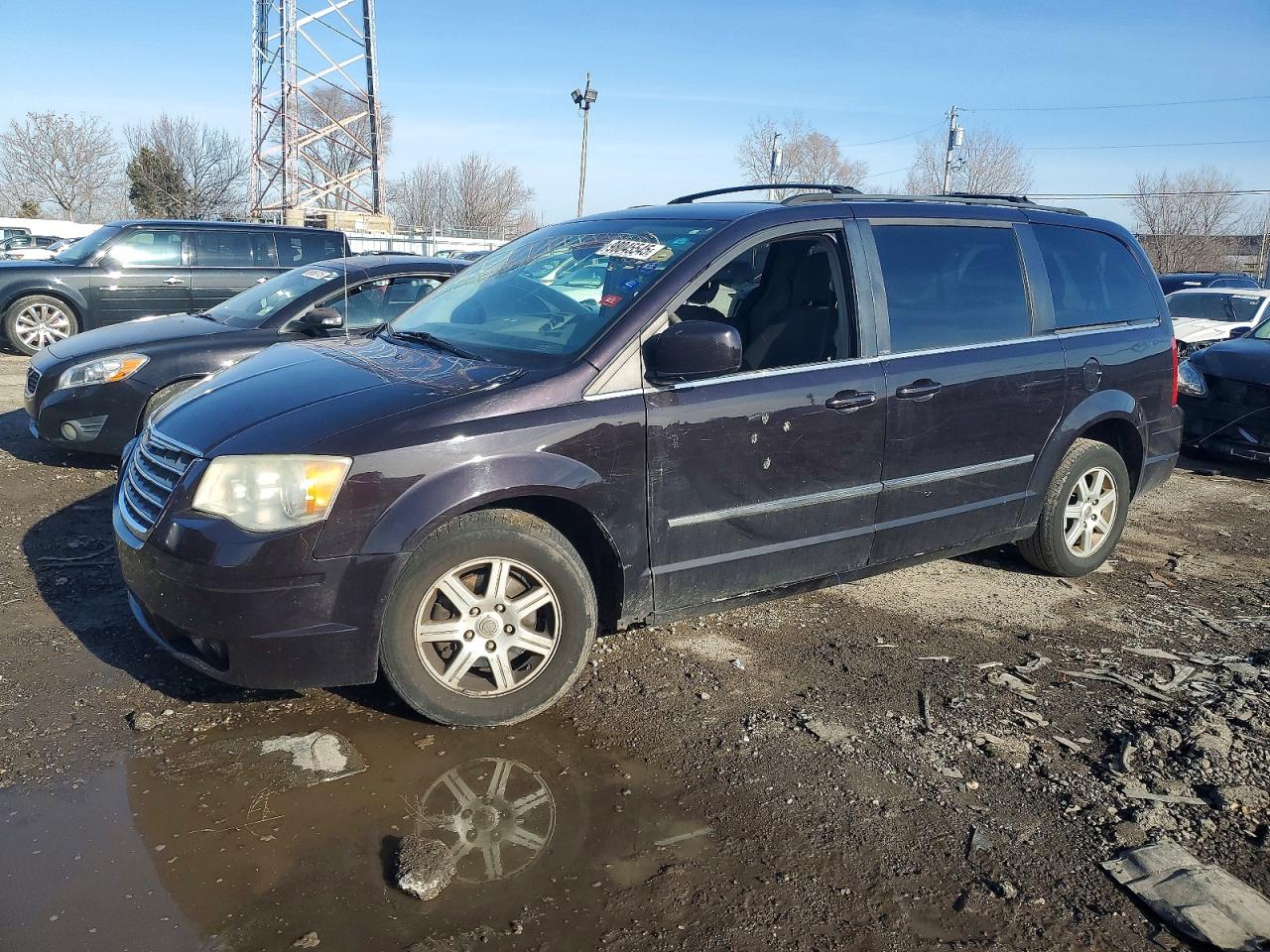 2010 CHRYSLER TOWN & COUNTRY