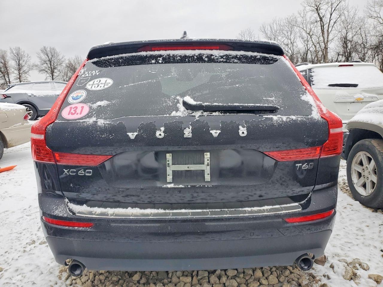 2021 VOLVO XC60 T6 MOMENTUM photo 6
