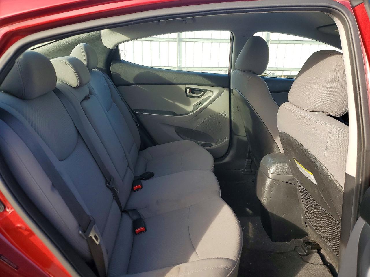 2015 HYUNDAI ELANTRA SE photo 10