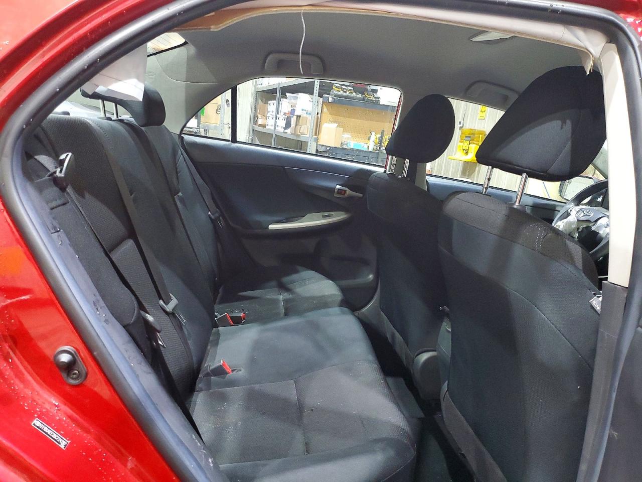 2011 TOYOTA COROLLA S photo 10