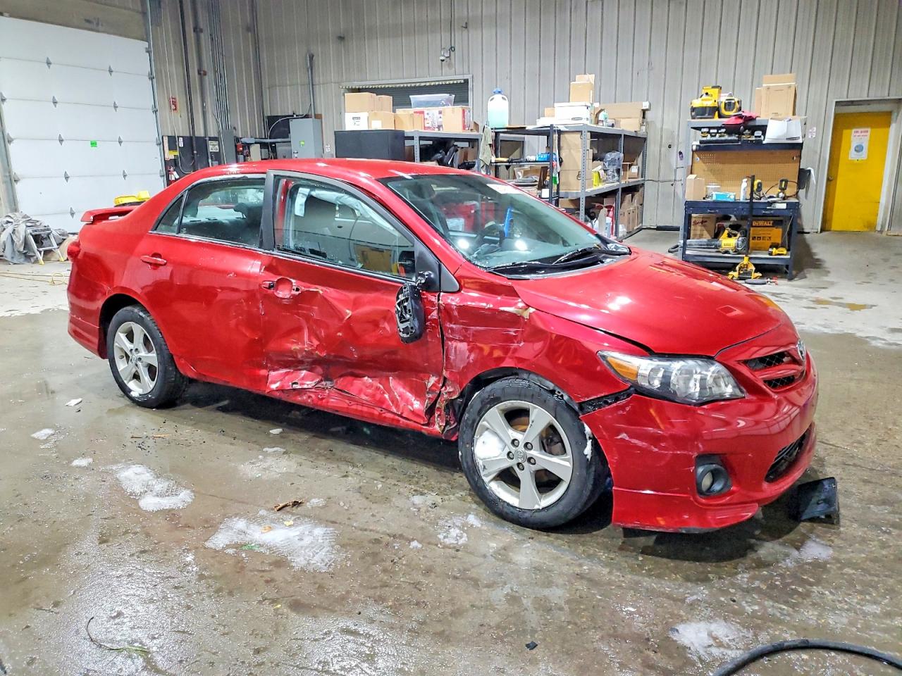 2011 TOYOTA COROLLA S photo 4