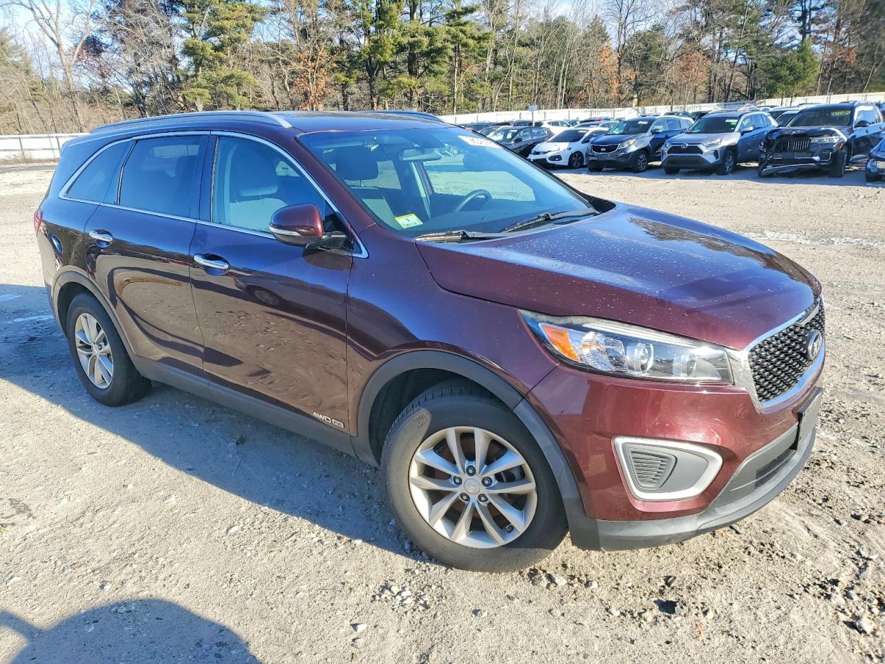 2017 KIA SORENTO photo 4