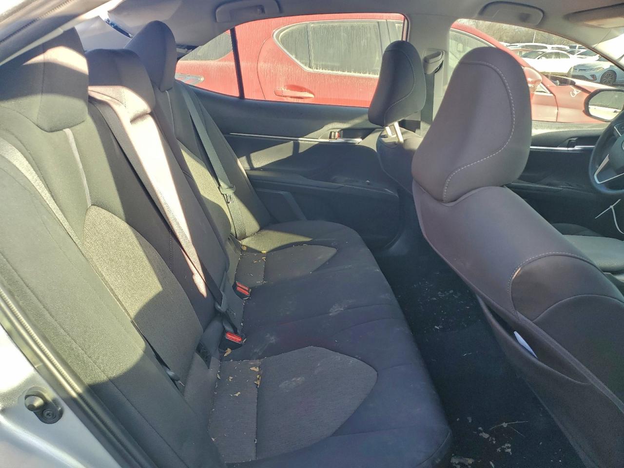 2022 TOYOTA CAMRY LE photo 28